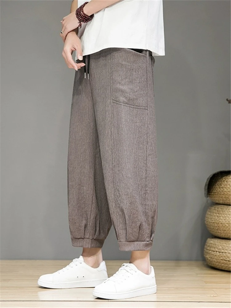 Мужские летние тонкие повседневные брюки из ледяного шелка, свободные прямые брюки-харлан, дышащие, легкие, удобные, модные
Мужские летние тонкие повседневные брюки из ледяного шелка, свободные прямые брюки-харлан, дышащие, легкие, удобные, модные