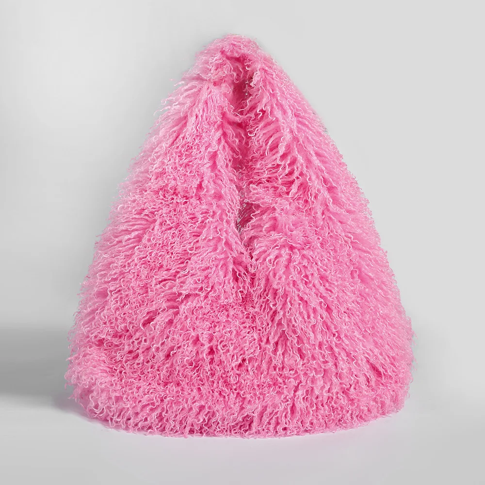 Womens Faux Lamb Fur Triangle Bag Fluffy Plush Large Capacity Chic Shoulder Bag Soft Daily Luxury Faux Fur Handbag Hobo Bag
Womens Faux Lamb Fur Triangle Bag Fluffy Plush Large Capacity Chic Shoulder Bag Soft Daily Luxury Faux Fur Handbag Hobo Bag