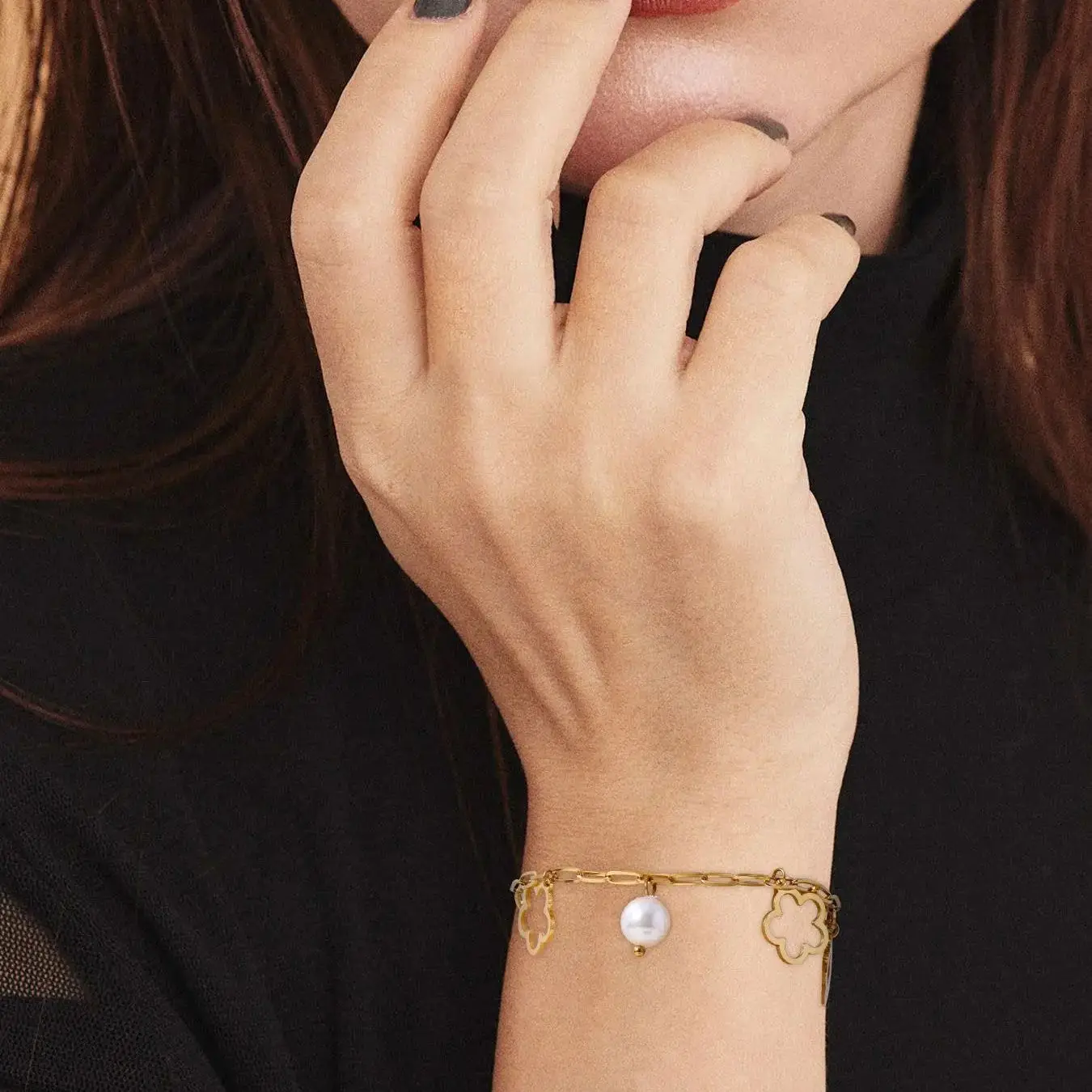 1pc Exquisite Flowers Chain Chain Geometric Fashion Titanium Steel Artificial Pearl Gold Color Bracelet Woman Party Prom
1pc Exquisite Flowers Chain Chain Geometric Fashion Titanium Steel Artificial Pearl Gold Color Bracelet Woman Party Prom