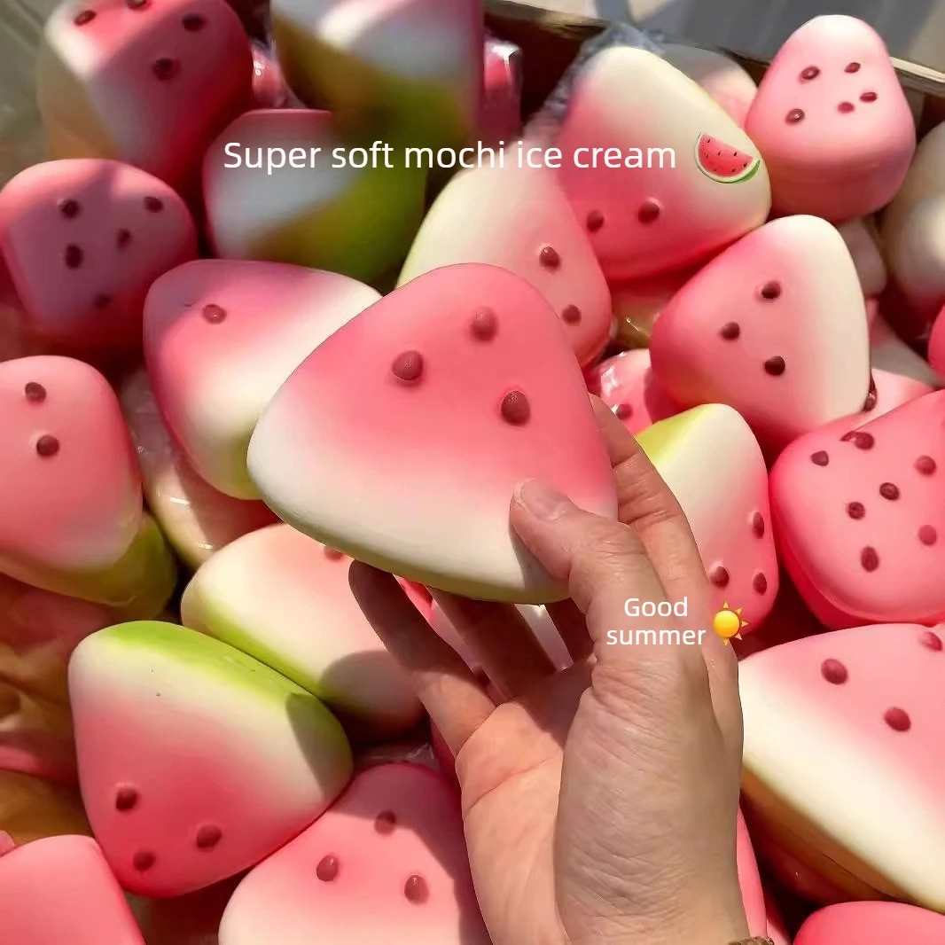 Ice skin watermelon kneading, slow rebound, decompression, high aesthetic value, venting toy, super soft, stress relieving grip
Ice skin watermelon kneading, slow rebound, decompression, high aesthetic value, venting toy, super soft, stress relieving grip