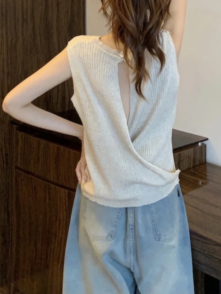 Elegant Backless Ice Silk Vest Top Women's Summer plus Size Slimming Beautiful Unique Design Hollow out Back Commute Style
Elegant Backless Ice Silk Vest Top Women's Summer plus Size Slimming Beautiful Unique Design Hollow out Back Commute Style