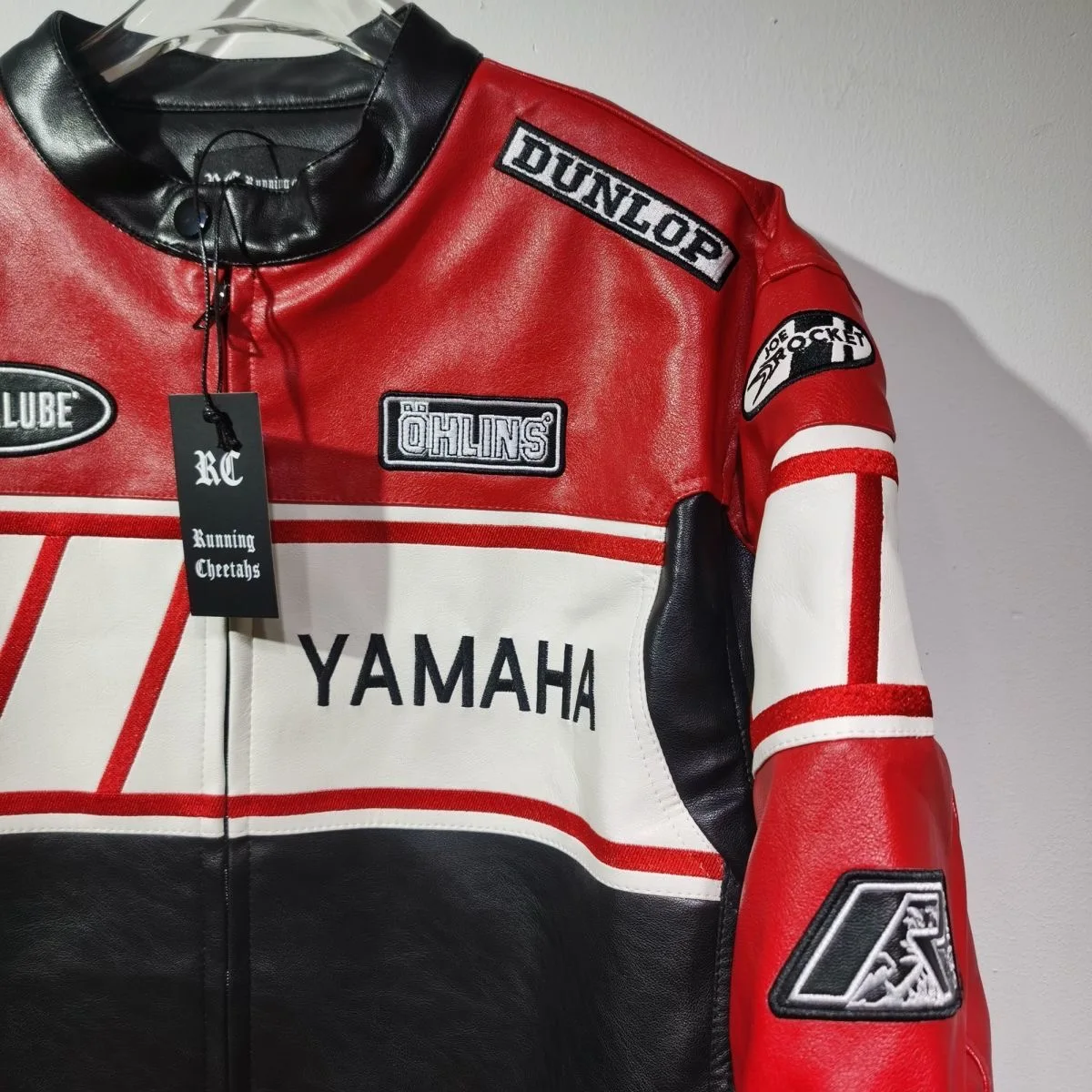 New Yamaha fashion leather jacket, American casual motorcycle wear, PU leather waterproof windbreaker, vintage fashion jacket
New Yamaha fashion leather jacket, American casual motorcycle wear, PU leather waterproof windbreaker, vintage fashion jacket