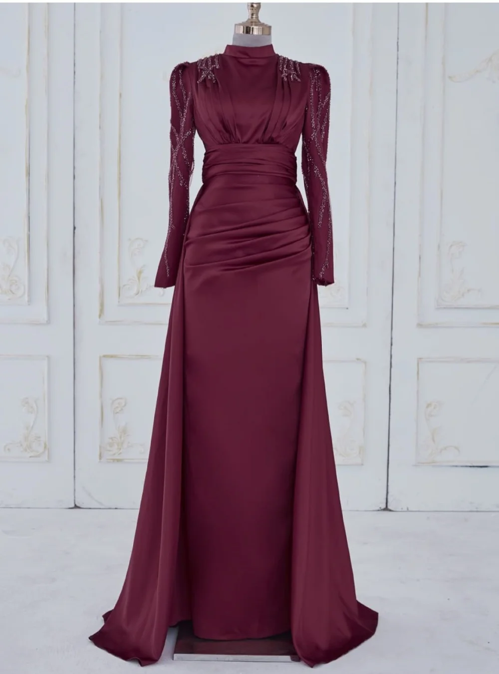 Customized High Quality Charmeuse Pleat Sequined A-line High Collar Long Bespoke Occasion Homecoming Dresses Simple
Customized High Quality Charmeuse Pleat Sequined A-line High Collar Long Bespoke Occasion Homecoming Dresses Simple