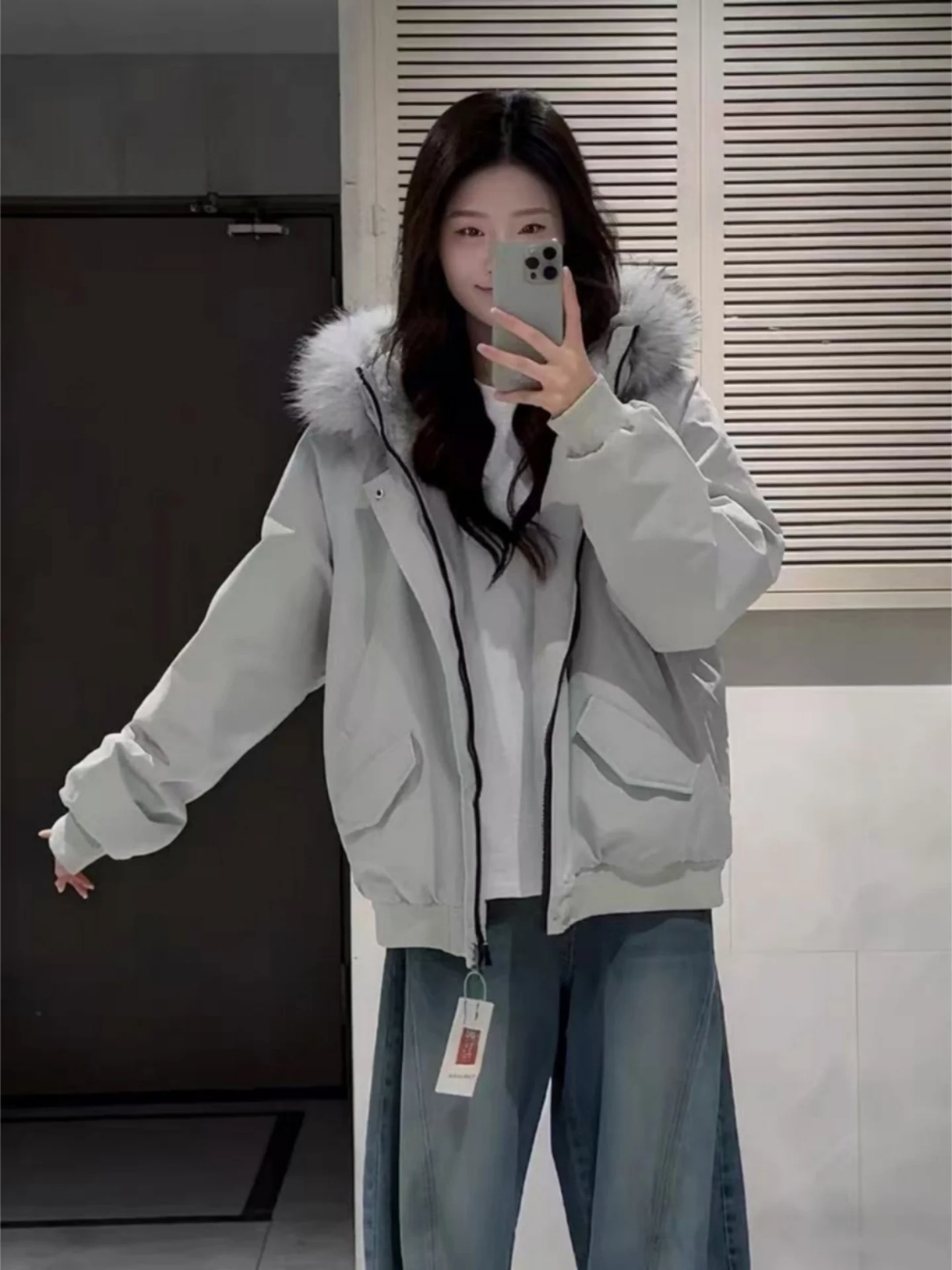 Retro American Detachable Fur Collar Parka Cotton Jacket Thick Warm Winter Coat for Men And Women Casual Loose Fit Hooded Wor...
Retro American Detachable Fur Collar Parka Cotton Jacket Thick Warm Winter Coat for Men And Women Casual Loose Fit Hooded Wor...