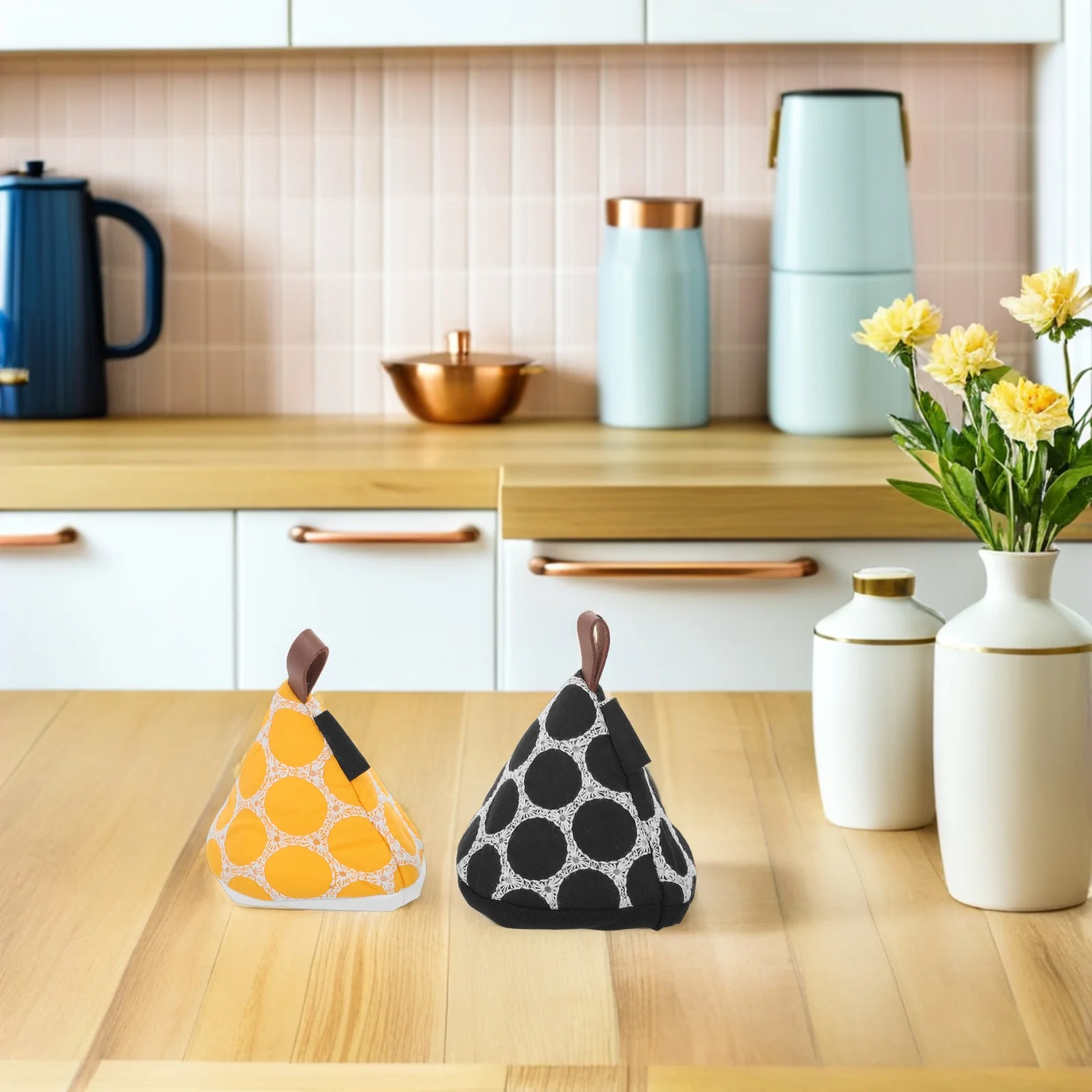 2Pcs Triangular Heat Resistant Pot Handle Covers Japanese Design Insulated Pot Lid Knob Grip Mitts Kitchen Cooking Safety
2Pcs Triangular Heat Resistant Pot Handle Covers Japanese Design Insulated Pot Lid Knob Grip Mitts Kitchen Cooking Safety