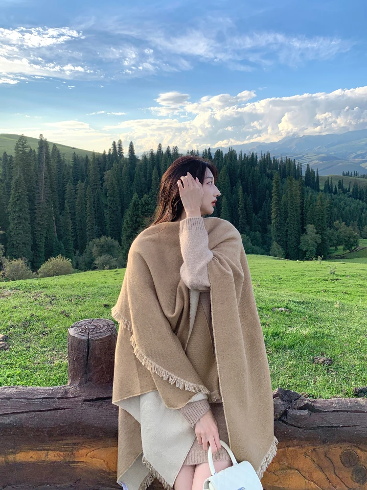 Двусторонний цветной плащ Blo Camere с имитацией шила, осенне-зимний плащ с кисточками Elely, верхняя одежда для похудения, Miss Chopped Pepper...
Двусторонний цветной плащ Blo Camere с имитацией шила, осенне-зимний плащ с кисточками Elely, верхняя одежда для похудения, Miss Chopped Pepper...