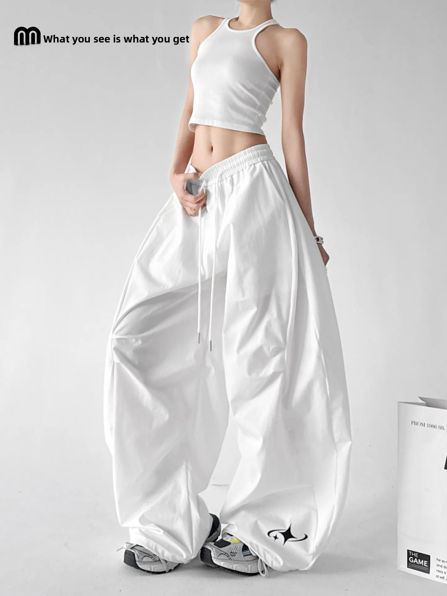 Женские спортивные брюки свободного кроя для уличных и джазовых танцев, весенние, с завязками, плиссированные, в стиле милитари, рабочие брюки-карго
Женские спортивные брюки свободного кроя для уличных и джазовых танцев, весенние, с завязками, плиссированные, в стиле милитари, рабочие брюки-карго