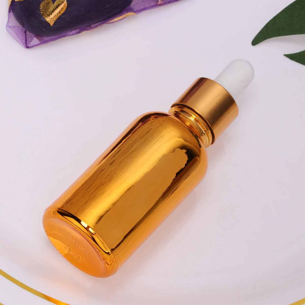 1Pcs Electroplating 30ml Dropper Bottle Refillable Portable Container for Essential Oil Travel Use Dropper Bottle
1Pcs Electroplating 30ml Dropper Bottle Refillable Portable Container for Essential Oil Travel Use Dropper Bottle