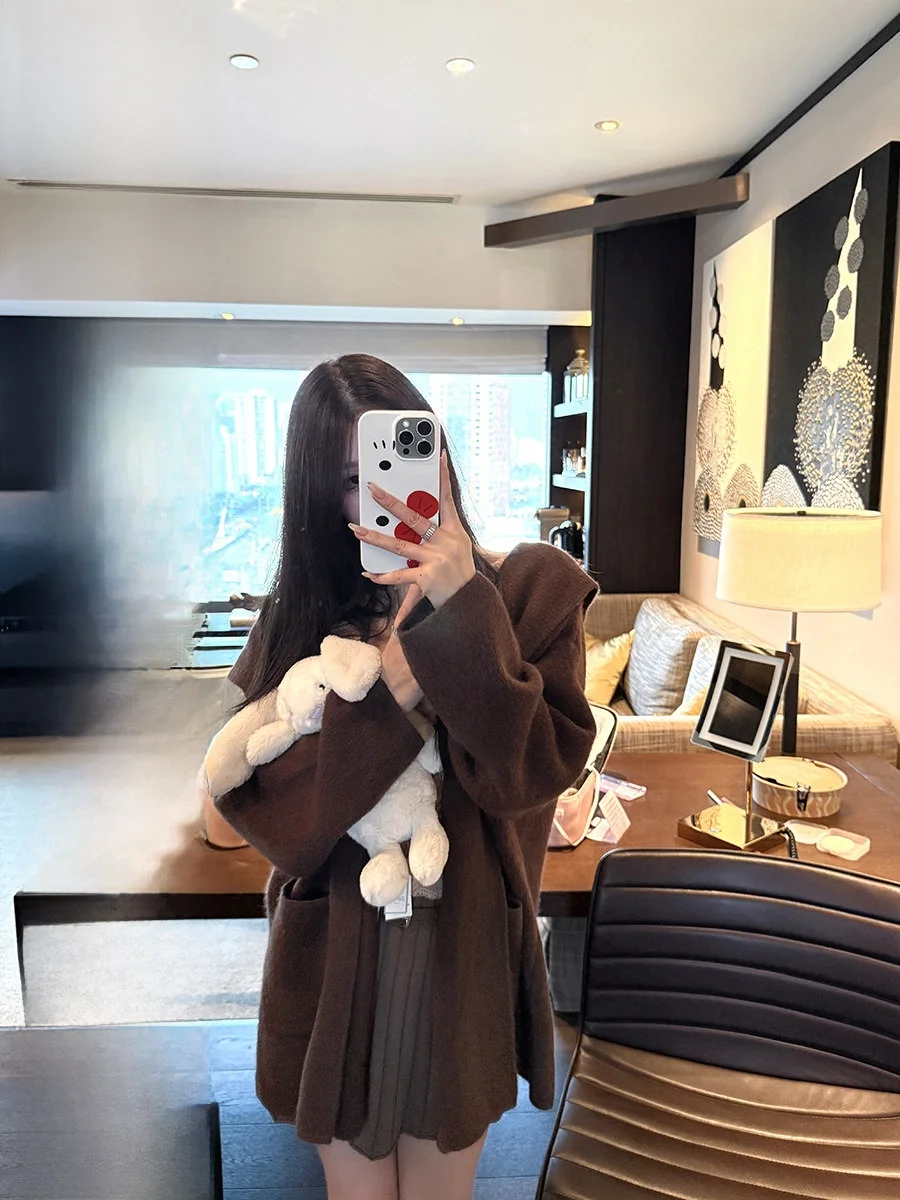 NAOAO Amber Gentle 2025 Lazy Feel Hooded Open Cardigan Mid-Length Knitted Outerwear Sweater Coat Commute Sle Long Sve ro...
NAOAO Amber Gentle 2025 Lazy Feel Hooded Open Cardigan Mid-Length Knitted Outerwear Sweater Coat Commute Sle Long Sve ro...