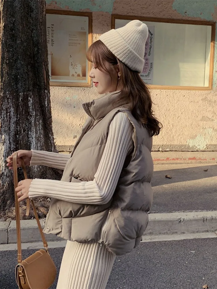 Women's Outerwear down Cotton Vest Warm Winter Fashion Shoulder Pad Jacket Sweet Style Zipper Closure Color Casual Vest
Women's Outerwear down Cotton Vest Warm Winter Fashion Shoulder Pad Jacket Sweet Style Zipper Closure Color Casual Vest