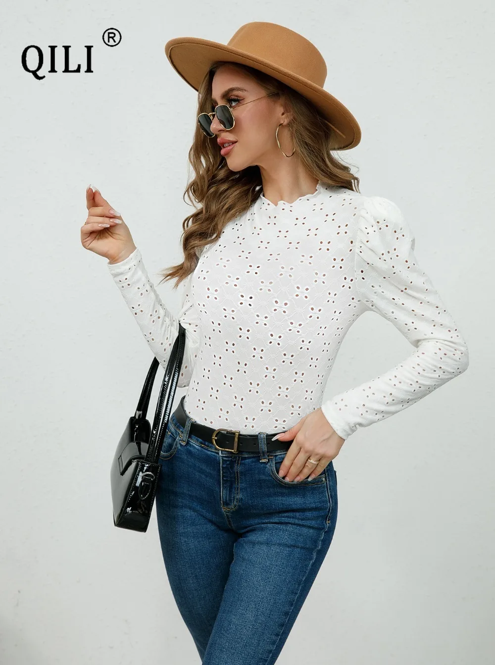 QILI-Women's Hollow Round Neck Pullover, Long Sleeve T-shirt, Autumn and Winter Top, Sweet Fashion, New Product
QILI-Women's Hollow Round Neck Pullover, Long Sleeve T-shirt, Autumn and Winter Top, Sweet Fashion, New Product