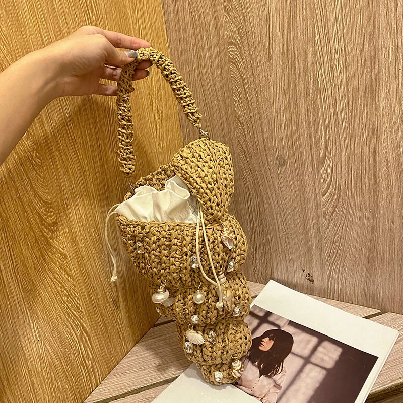 Light Luxury Fashion Woven Bags Creative Conch Shape Handbag Niche Design Hand-made Handbag New Summer Solid Color Shoulder Bags
Light Luxury Fashion Woven Bags Creative Conch Shape Handbag Niche Design Hand-made Handbag New Summer Solid Color Shoulder Bags