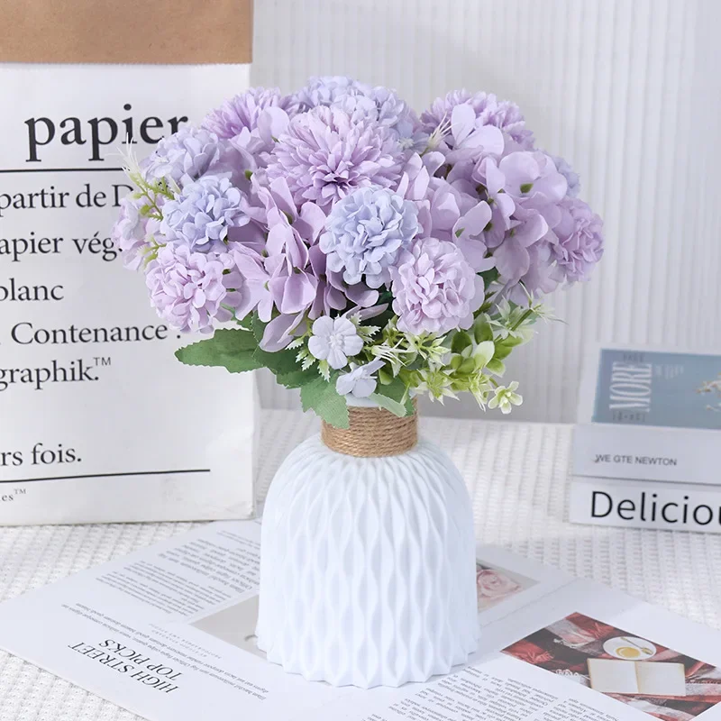 Autumn Roses Artificial Flowers Decoration Bride Silk Hydrangea Daisy Hybrid Bouquet for Wedding Home Christmas Fall Decor Craft
Autumn Roses Artificial Flowers Decoration Bride Silk Hydrangea Daisy Hybrid Bouquet for Wedding Home Christmas Fall Decor Craft