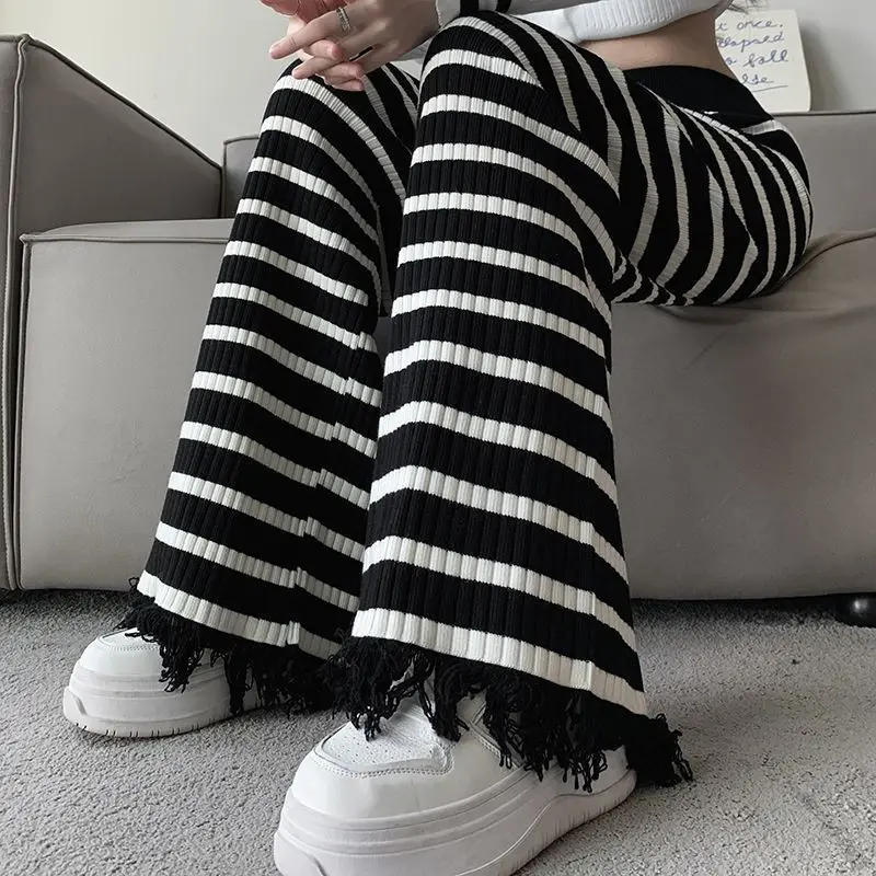 Y2k Korean Loose Elastic High Waist Streetwear Harajuku Knitted Pants Baggy Striped Print Vintage Gothic Straight Knit Trousers
Y2k Korean Loose Elastic High Waist Streetwear Harajuku Knitted Pants Baggy Striped Print Vintage Gothic Straight Knit Trousers