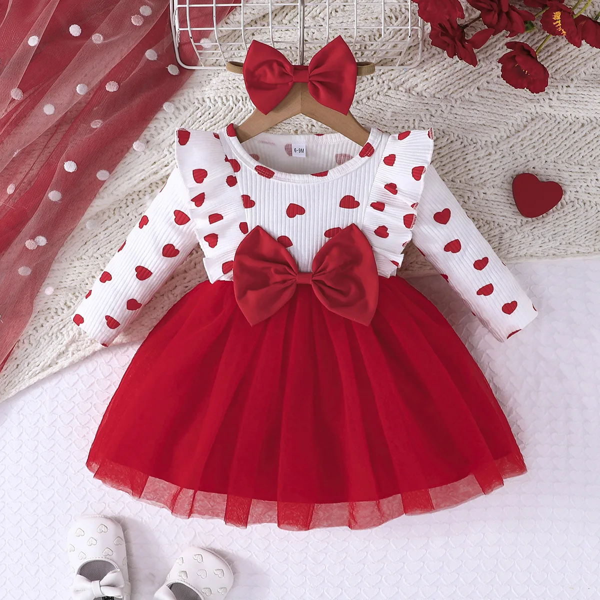 European and American Style Adorable Girls' Long - Sleeve Dress with Heart Print and Bowknot, Paired with Bowknot Headscarf Set
European and American Style Adorable Girls' Long - Sleeve Dress with Heart Print and Bowknot, Paired with Bowknot Headscarf Set