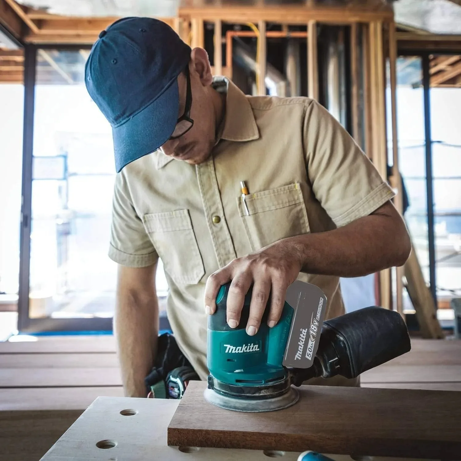 Makita DBO180Z 18V Brushless Cordless Rechargeable Disc Random Orbital Sander Woodworking Sanding Putty Polishing Bare Tool
Makita DBO180Z 18V Brushless Cordless Rechargeable Disc Random Orbital Sander Woodworking Sanding Putty Polishing Bare Tool