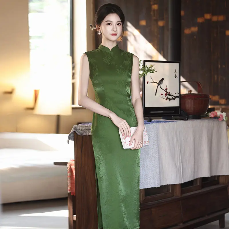 Green Sleeveless Chinese Style New Chinese Jacquard Suzhou Long Cheongsam Improved Young 2026 New Female Qipao Dress
Green Sleeveless Chinese Style New Chinese Jacquard Suzhou Long Cheongsam Improved Young 2026 New Female Qipao Dress