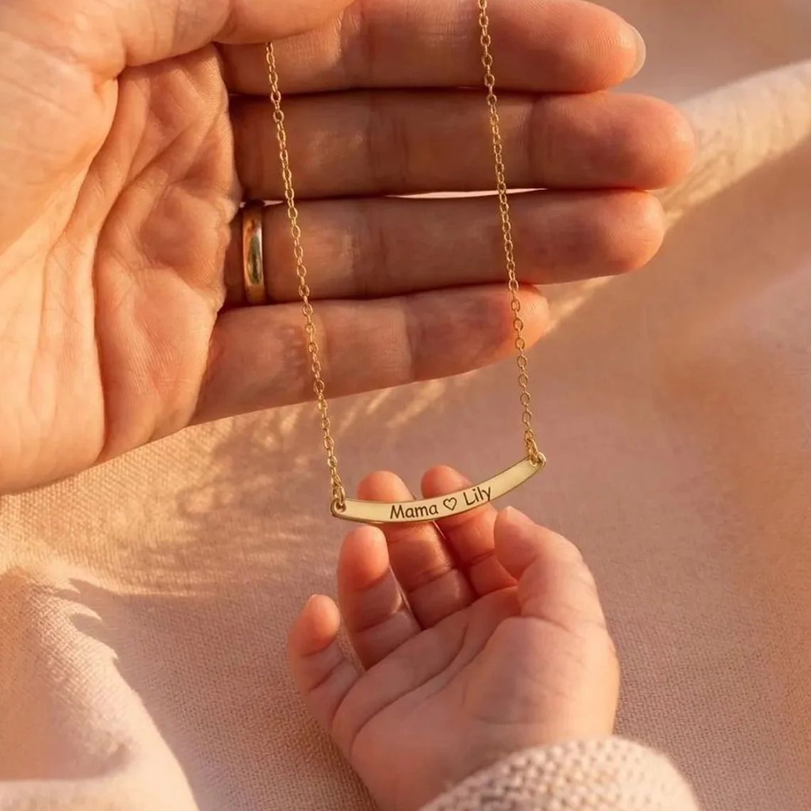 Custom Engraved Baby Kids Name Date Necklace Stainless Steel Personalized Text Curved Bar Necklace for Women Mom Jewelry Gift
Custom Engraved Baby Kids Name Date Necklace Stainless Steel Personalized Text Curved Bar Necklace for Women Mom Jewelry Gift