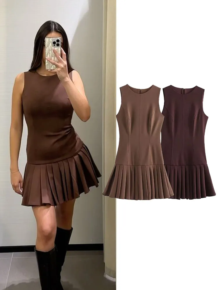 TRAFZA Woman Elegant High Street Slim Rear Zipper Pleated Dress 2024 Fashion Female Summer O-Neck Sleeveless Solid Mini Dress
TRAFZA Woman Elegant High Street Slim Rear Zipper Pleated Dress 2024 Fashion Female Summer O-Neck Sleeveless Solid Mini Dress