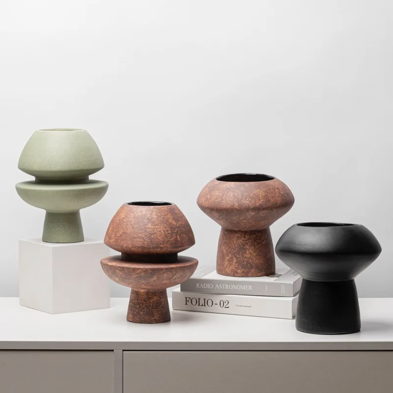 Simple and modern creative Wabi Morandi resin vase flower ware, soft decoration model room living room coffee table desktop
Simple and modern creative Wabi Morandi resin vase flower ware, soft decoration model room living room coffee table desktop