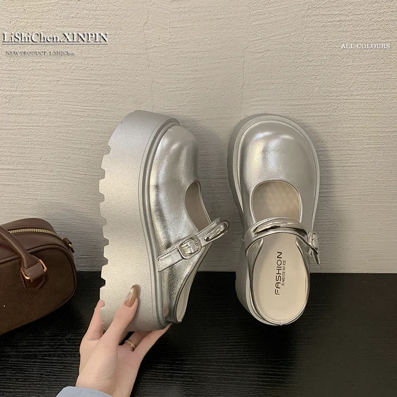 Female Shoes Ladies' Slippers Platform Cover Toe 2025 Soft Summer Slides Retro Casual Leisure Female Shoes House Slippers Platfo
Female Shoes Ladies' Slippers Platform Cover Toe 2025 Soft Summer Slides Retro Casual Leisure Female Shoes House Slippers Platfo