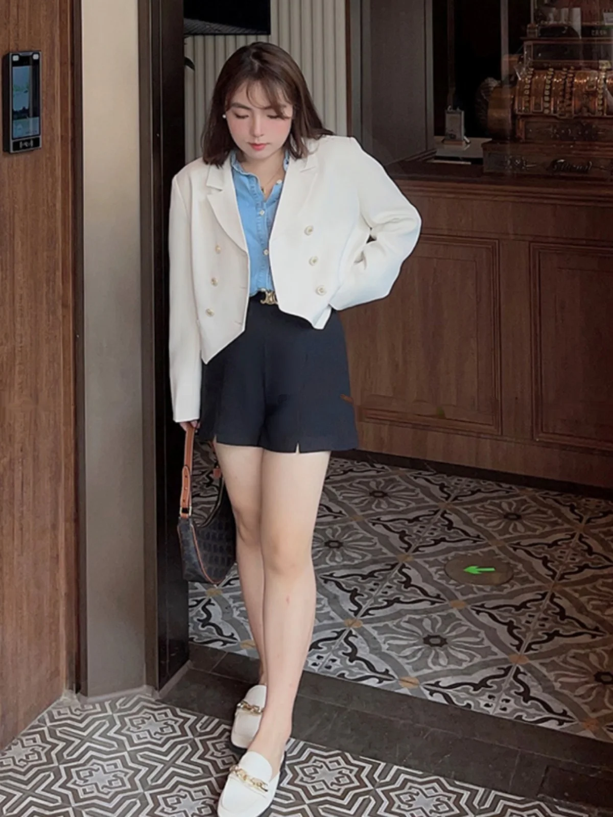 Женские повседневные брюки прямого кроя с высокой талией Bird Simple для офиса и повседневной носки, модные брюки-костюмные штаны с высокой талией
Женские повседневные брюки прямого кроя с высокой талией Bird Simple для офиса и повседневной носки, модные брюки-костюмные штаны с высокой талией