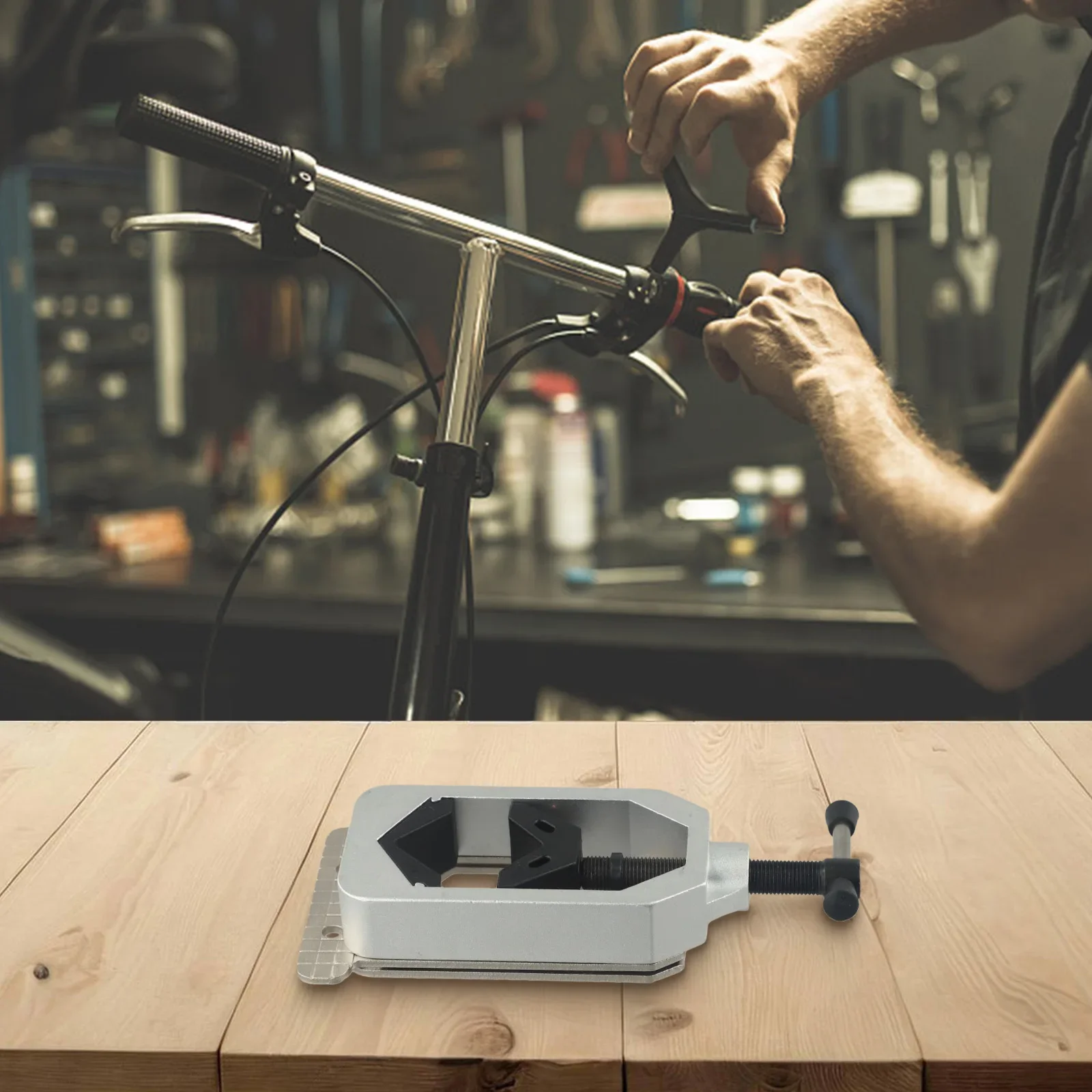 Aluminum Alloy Bike Fork Guide with Stainless Steel Blades Essential Tool for Cutting Bicycle Seatpost and Handlebar
Aluminum Alloy Bike Fork Guide with Stainless Steel Blades Essential Tool for Cutting Bicycle Seatpost and Handlebar