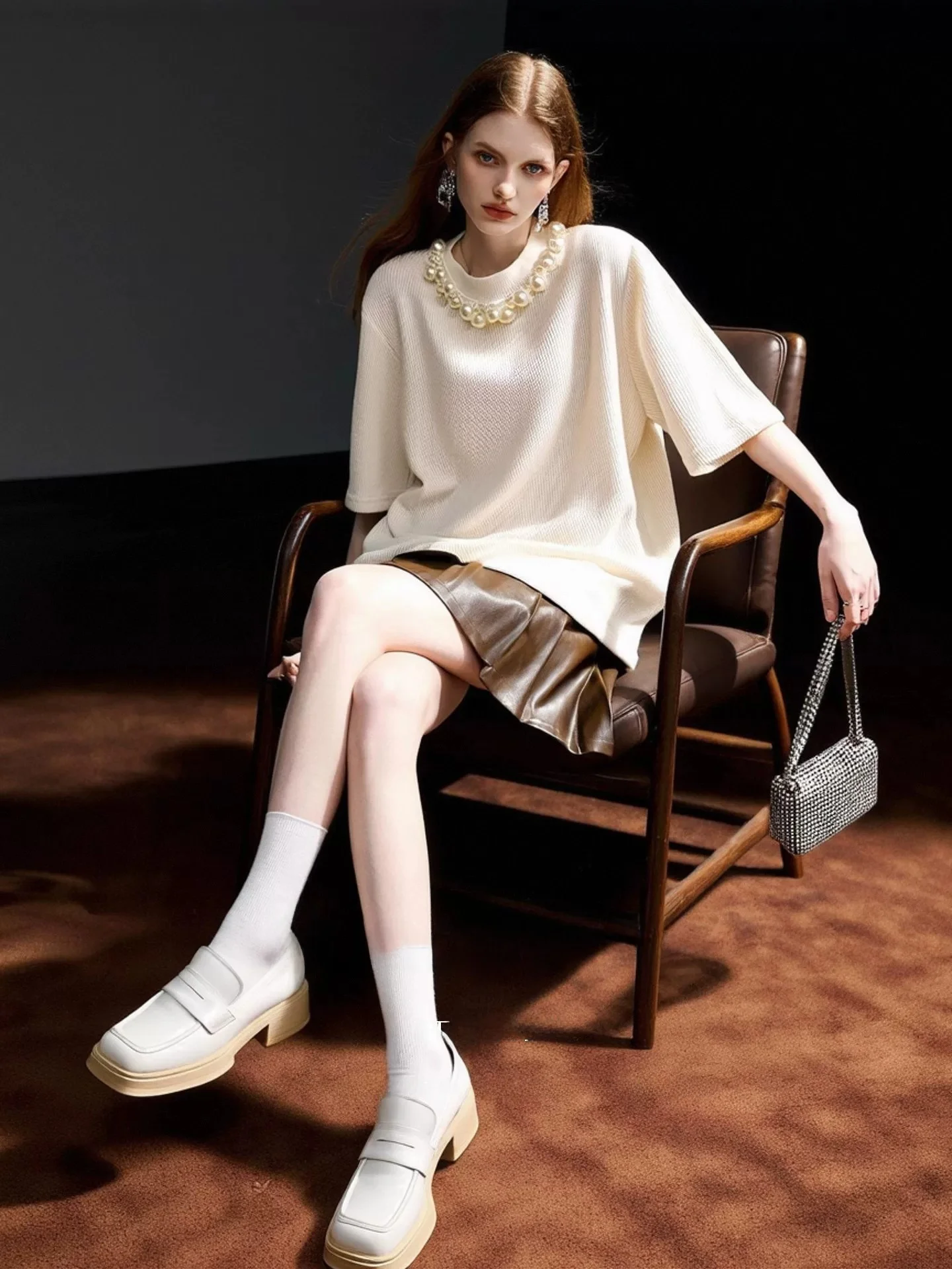 HUAAPPUW Heavy Embellished round Neck Knitted Short Sleeve Loose Women's T-shirt Summer New Style Beige Color Breathable
HUAAPPUW Heavy Embellished round Neck Knitted Short Sleeve Loose Women's T-shirt Summer New Style Beige Color Breathable