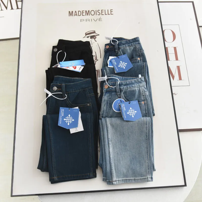 Прямые джинсы для похудения с высокой талией, универсальные эластичные брюки весны 2025 года, модные женские брюки-трубы из девяти частей
Прямые джинсы для похудения с высокой талией, универсальные эластичные брюки весны 2025 года, модные женские брюки-трубы из девяти частей