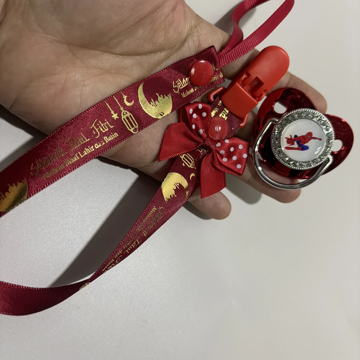 Детская пустышка с милым мультяшным принтом для детей от 0 до 12 месяцев, успокаивающая соска с милым дизайном, клипса для пустышки, подарок для малыша
Детская пустышка с милым мультяшным принтом для детей от 0 до 12 месяцев, успокаивающая соска с милым дизайном, клипса для пустышки, подарок для малыша