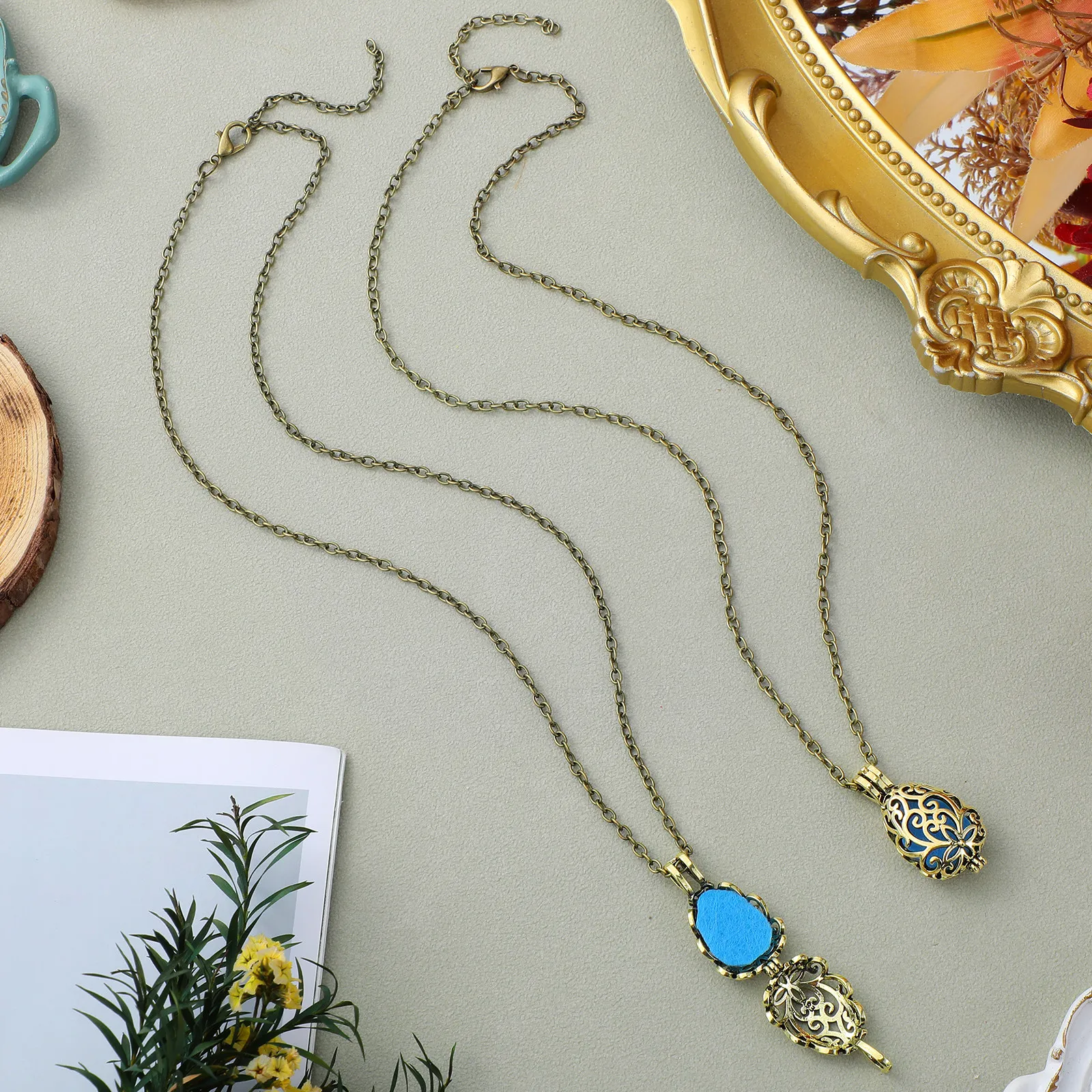 2Pcs Essential Oil Diffuser Necklace Pendant Charming Aromatherapy Jewelry Sweater Necklace for Women Clothing Pendant
2Pcs Essential Oil Diffuser Necklace Pendant Charming Aromatherapy Jewelry Sweater Necklace for Women Clothing Pendant