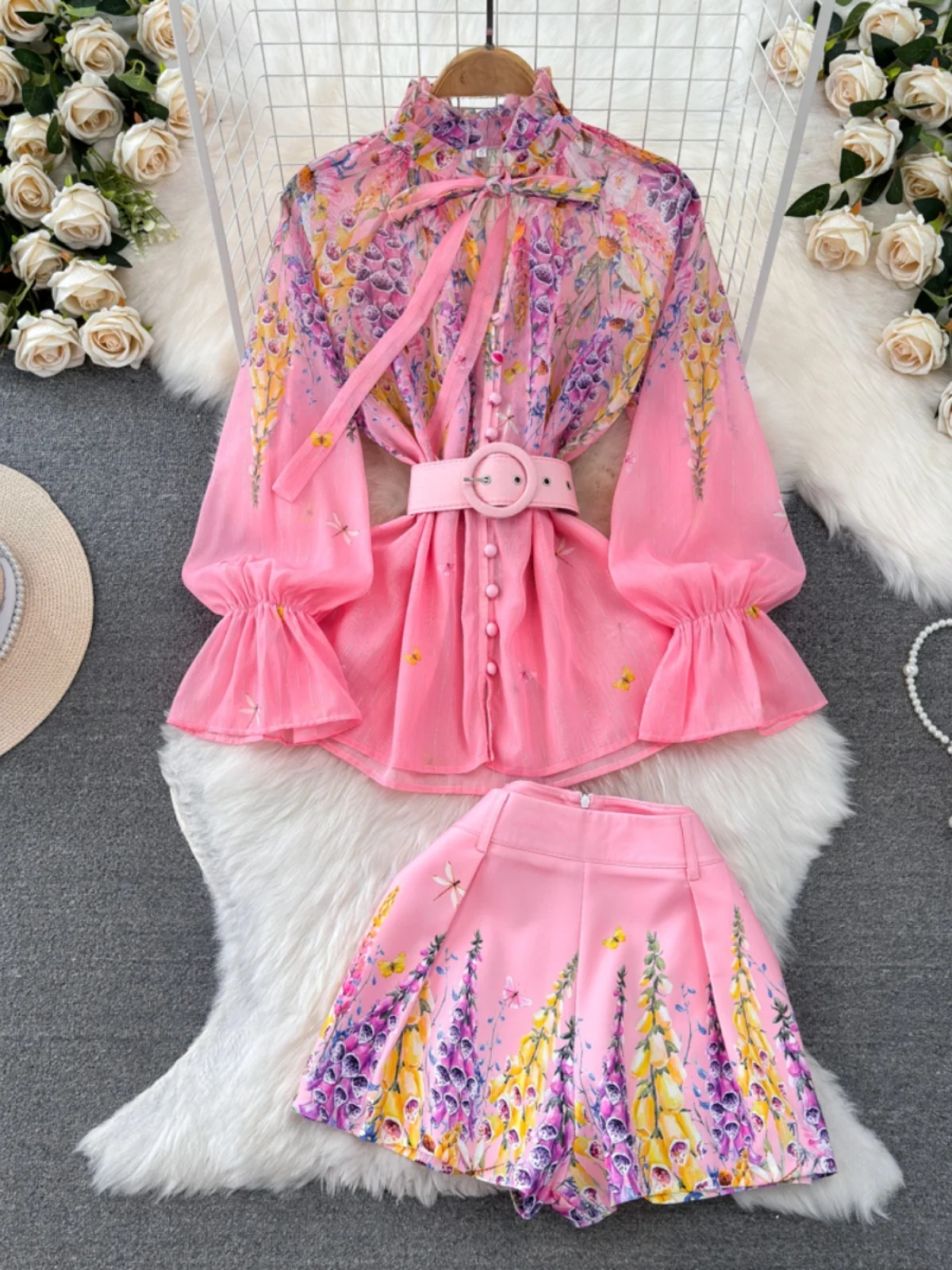 Floral Print irt And Belted orts Women's Faion Set Spring Summer Waist Cinching Belted Two Piece Set for Young Women
Floral Print irt And Belted orts Women's Faion Set Spring Summer Waist Cinching Belted Two Piece Set for Young Women