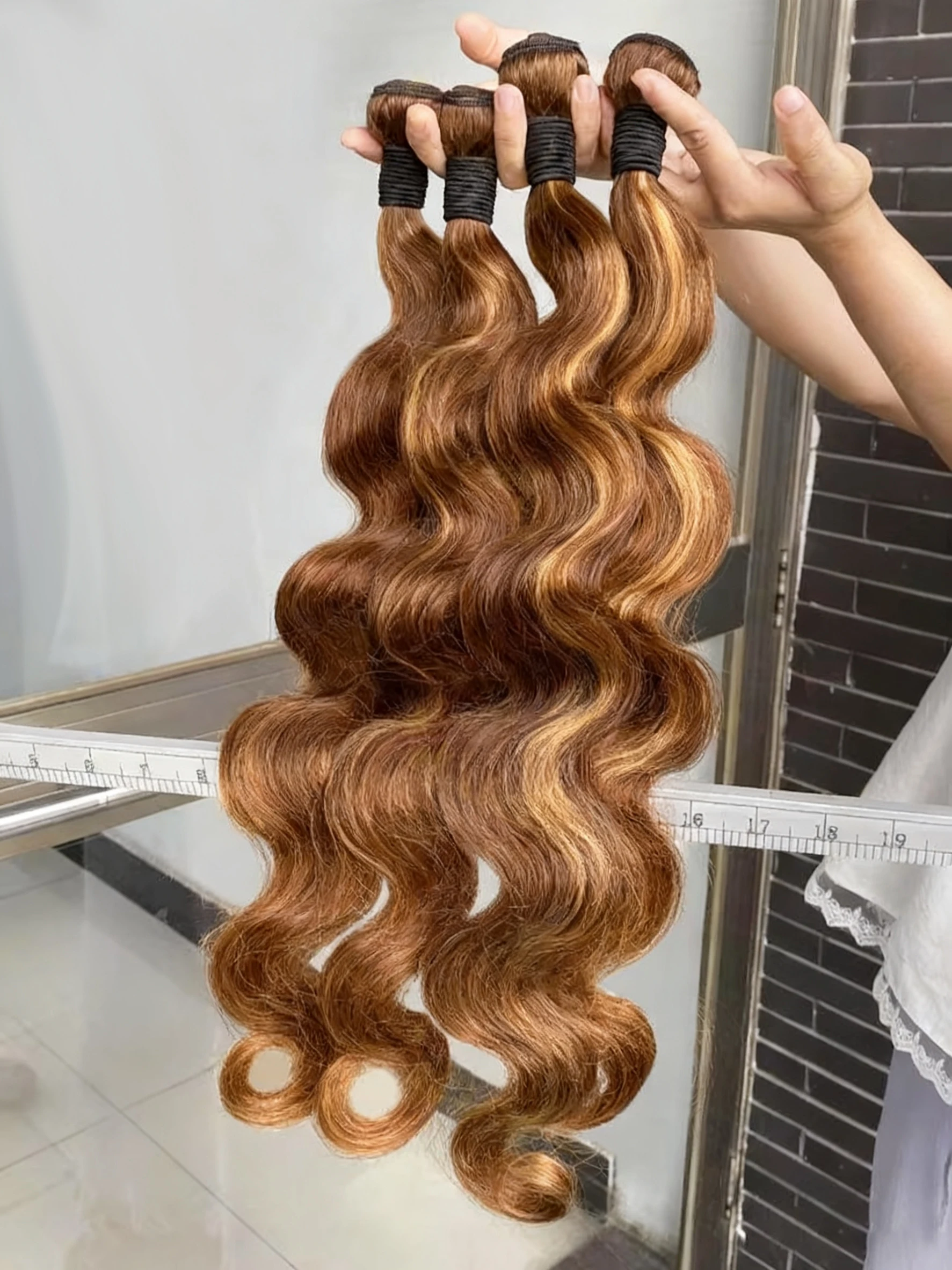 Моссовая подсветка # 4/27 Пучок объемных волн, 30 дюймов, 100% необработанные пучки человеческих волос, цветные бразильские наращивания, быстрое плетение, ткань 
Моссовая подсветка # 4/27 Пучок объемных волн, 30 дюймов, 100% необработанные пучки человеческих волос, цветные бразильские наращивания, быстрое плетение, ткань