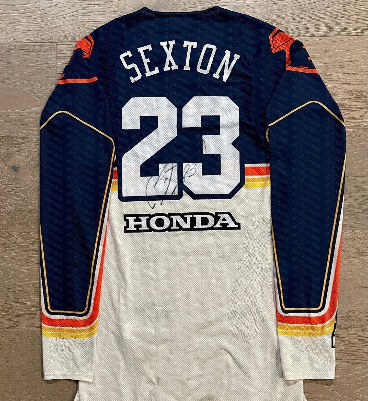 Honda 2025 Summer Motorcycle Jersey #23 SEXTON Long Sleeve Riding Shirt Breathable Racing Gear Comfortable Off-Road Moto Top 
Honda 2025 Summer Motorcycle Jersey #23 SEXTON Long Sleeve Riding Shirt Breathable Racing Gear Comfortable Off-Road Moto Top