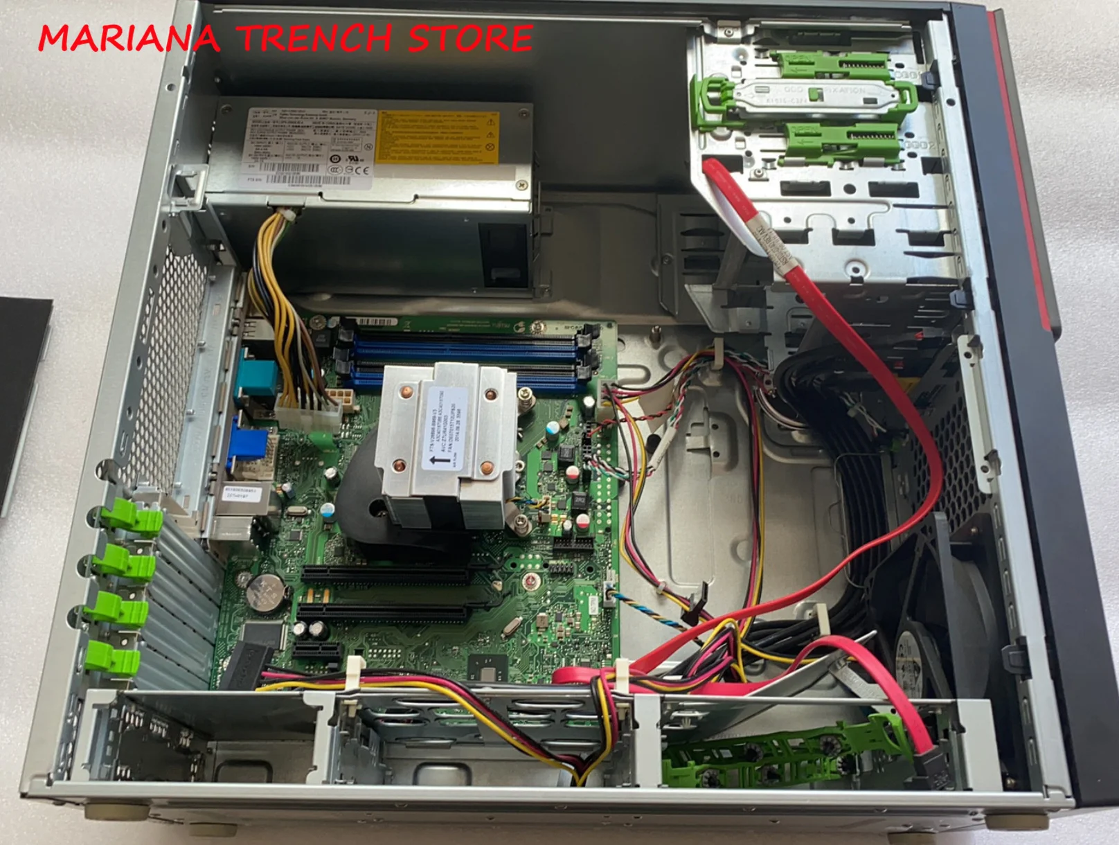 D3221-A12 GS 2 для материнской платы рабочей станции Fujitsu P720
D3221-A12 GS 2 для материнской платы рабочей станции Fujitsu P720