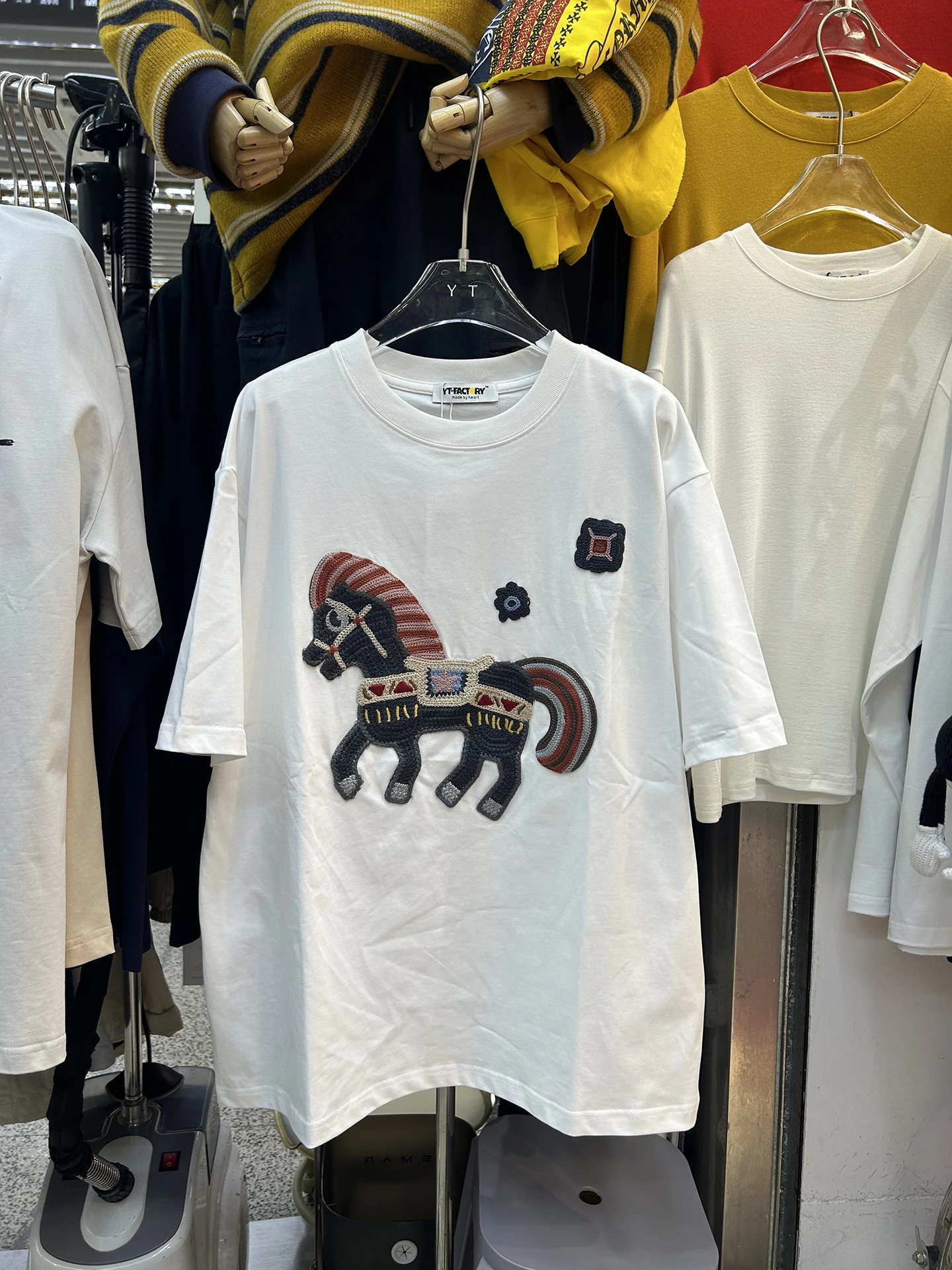 Свободное модное длинное платье с круглым вырезом, женское, европейский стиль, весенняя новинка, вышивка, повседневное, удобное, дышащее...
Свободное модное длинное платье с круглым вырезом, женское, европейский стиль, весенняя новинка, вышивка, повседневное, удобное, дышащее...