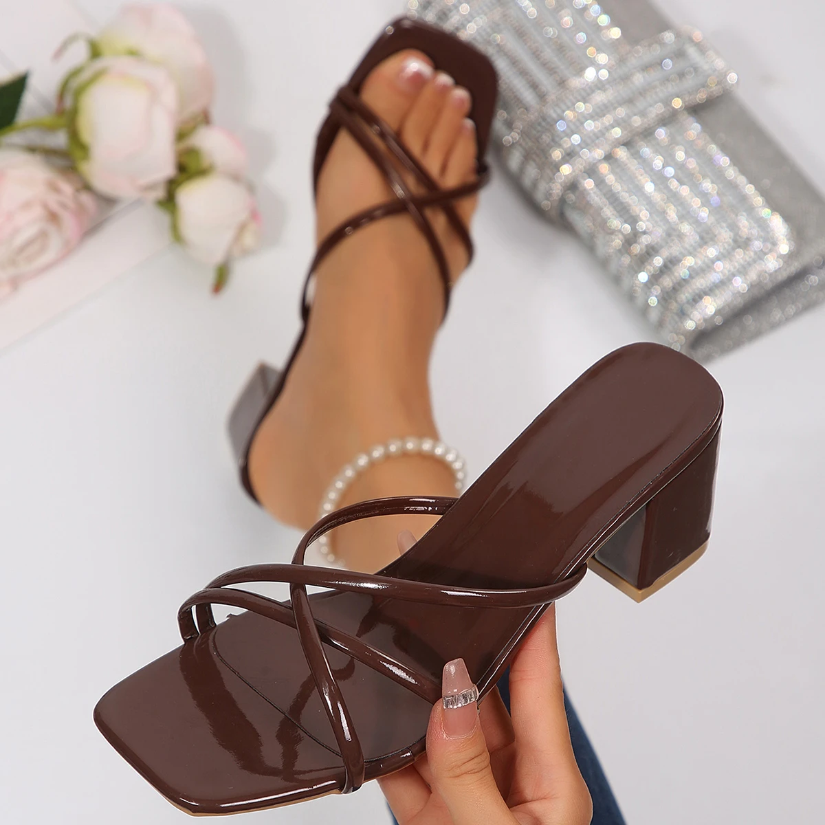 2026Women Heels Sandals Square Heel Glitter Sexy Shoes for Women Summer Casual High Heels Sandals Women Luxury Designer Shoes
2026Women Heels Sandals Square Heel Glitter Sexy Shoes for Women Summer Casual High Heels Sandals Women Luxury Designer Shoes
