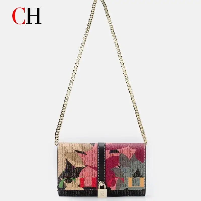 CH Новая сумка на цепочке с цветочным буквенным принтом и замком, женская дизайнерская сумка через плечо из высококачественного искусственного материала 2025 года
CH Новая сумка на цепочке с цветочным буквенным принтом и замком, женская дизайнерская сумка через плечо из высококачественного искусственного материала 2025 года