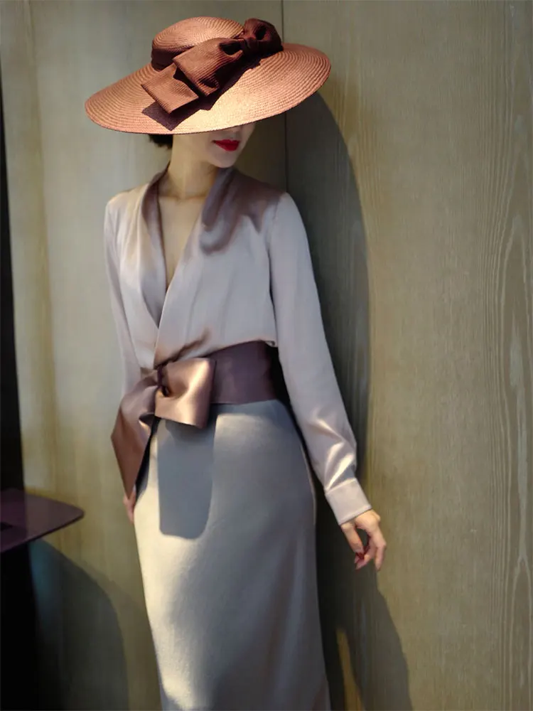 Elegant Hepburn Style Women's Dress Set Retro Luxury Minimalist Cold Style Suit Korean Version Long Sleeve Summer Dress
Elegant Hepburn Style Women's Dress Set Retro Luxury Minimalist Cold Style Suit Korean Version Long Sleeve Summer Dress