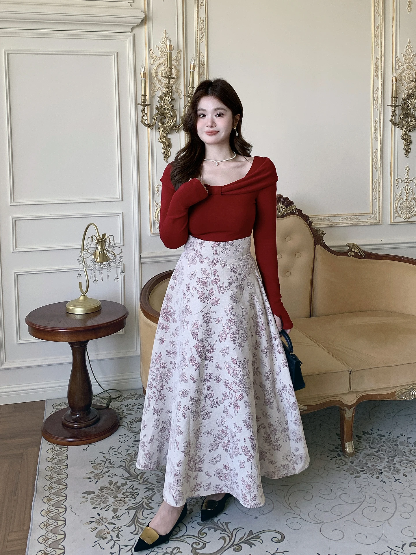 Вязаная футболка больших размеров, комплект из топа и юбки с высокой талией, женский весенний наряд, юбка-миди трапециевидной формы с эффектом похудения
Вязаная футболка больших размеров, комплект из топа и юбки с высокой талией, женский весенний наряд, юбка-миди трапециевидной формы с эффектом похудения