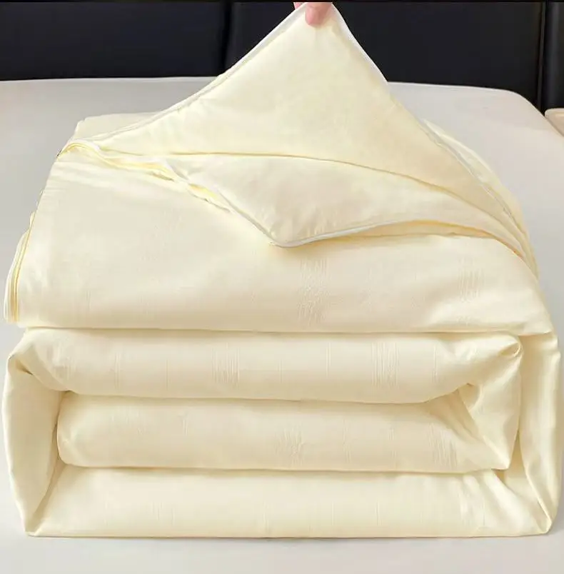100 mulberry silk quilt gold silk spring and autumn quilt thickened winter two-in-one core dowry happy
100 mulberry silk quilt gold silk spring and autumn quilt thickened winter two-in-one core dowry happy