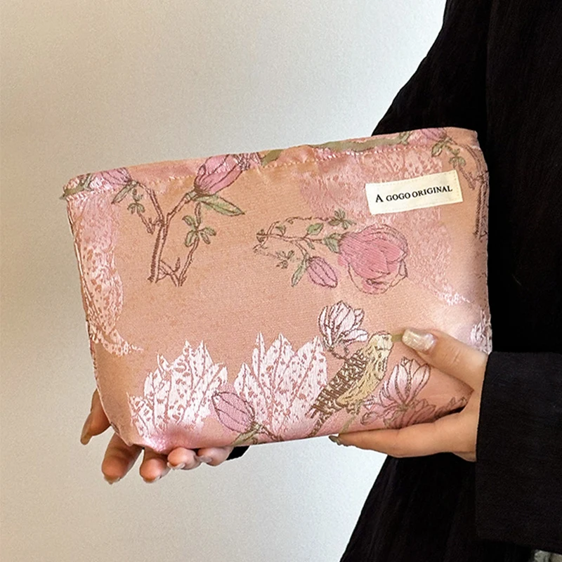 Flower Pattern Women Makeup Bag Toiletries Cosmetic Organizer Zipper Portable Travel Wash Pouch Cosmetic Bag Female Make Up Bags
Flower Pattern Women Makeup Bag Toiletries Cosmetic Organizer Zipper Portable Travel Wash Pouch Cosmetic Bag Female Make Up Bags