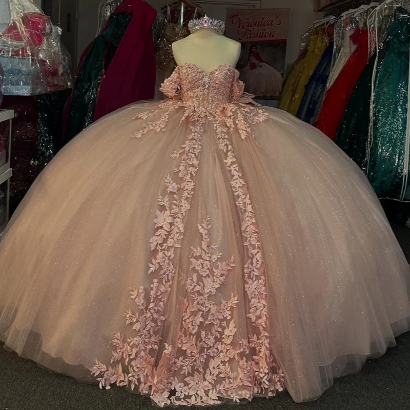 Pink Shiny Quinceanera Dresses Ball Gown Off The Shoulder Applique Lace Beading Crystal Bow Tull Corset Sweet 16 Dress Vestidos
Pink Shiny Quinceanera Dresses Ball Gown Off The Shoulder Applique Lace Beading Crystal Bow Tull Corset Sweet 16 Dress Vestidos