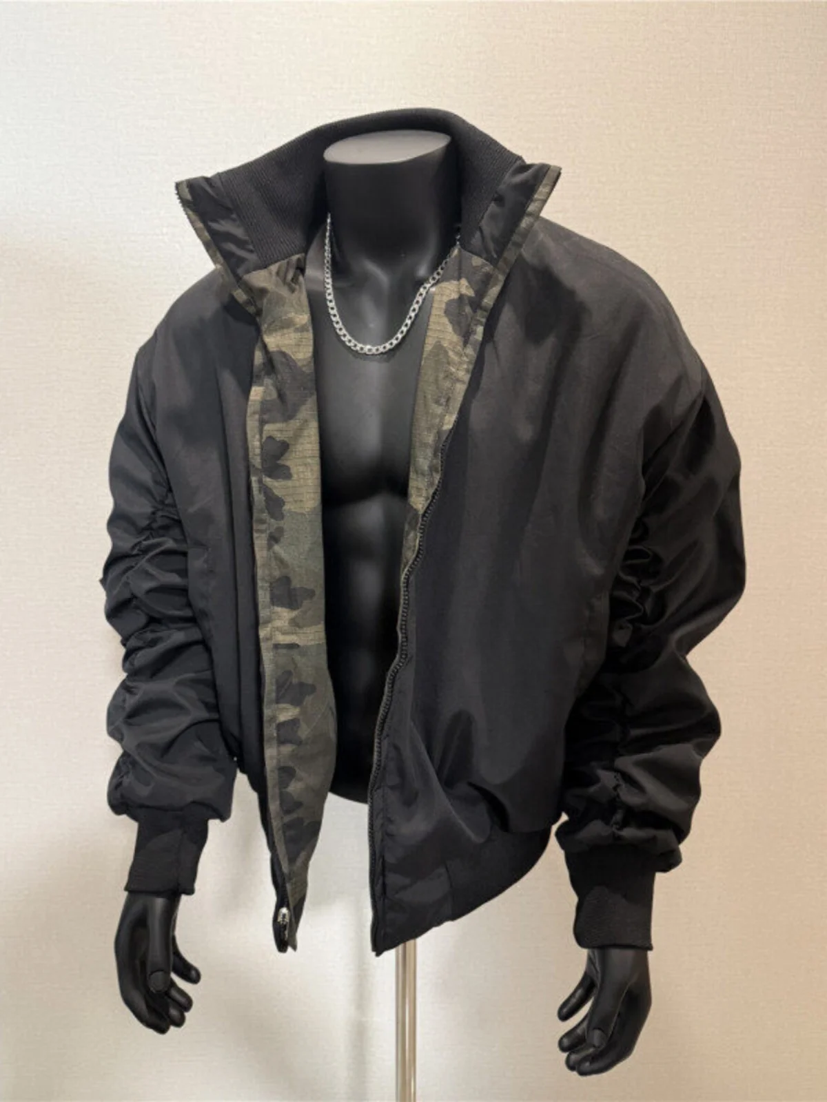 Camouflage Double-Sided Wearable Flight Jacket for Men Spring 2025 New American Short Style Cleanfit Clothes Loose Fit Polyes...
Camouflage Double-Sided Wearable Flight Jacket for Men Spring 2025 New American Short Style Cleanfit Clothes Loose Fit Polyes...