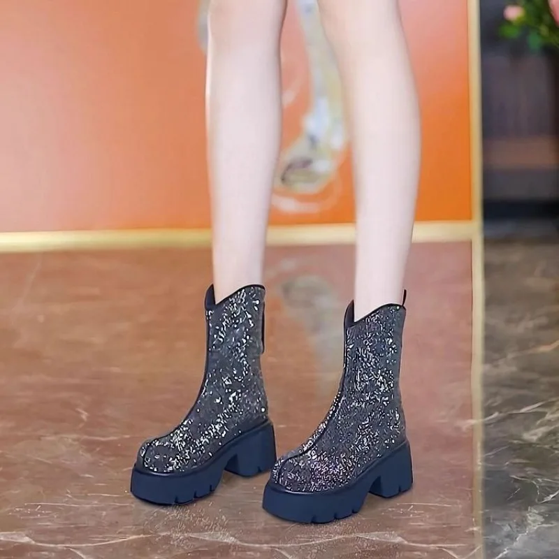 Mid-tube Boots Autumn New Round Toe Sequin Platform Anti-slip Wear-resistant Block Heel Shoes
Mid-tube Boots Autumn New Round Toe Sequin Platform Anti-slip Wear-resistant Block Heel Shoes
