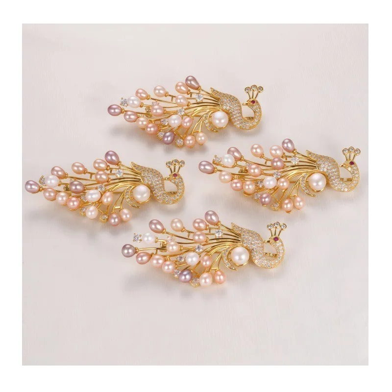 Pearl Brooch Copper Gold-plated Zircon Peacock Water Drop-shaped Freshwater Pearl Brooch Women
Pearl Brooch Copper Gold-plated Zircon Peacock Water Drop-shaped Freshwater Pearl Brooch Women