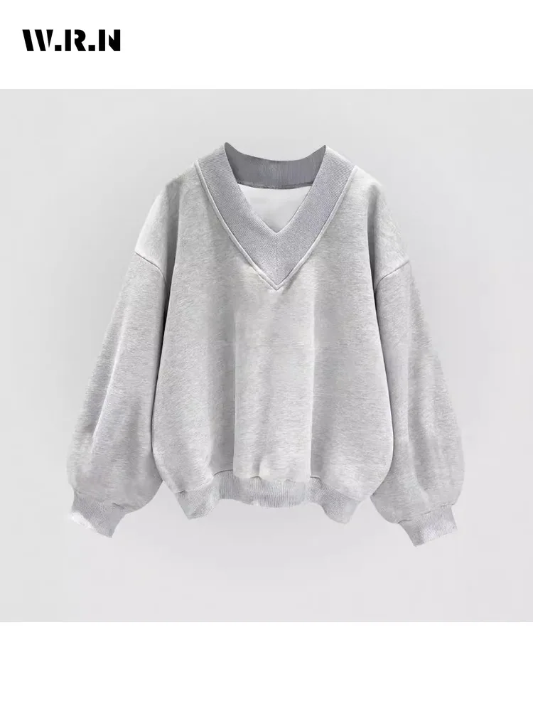 Women's Casual Y2K Long Sleeve Basics Sweatshirts 2025 Winter Cozy Style V-Neck Sweaters Female Fashion Loose Fit Jumpers Top
Women's Casual Y2K Long Sleeve Basics Sweatshirts 2025 Winter Cozy Style V-Neck Sweaters Female Fashion Loose Fit Jumpers Top