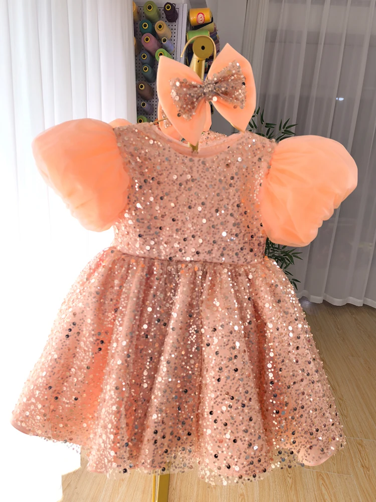 Princess Dress for Girls Sequin Large Bubble Sleeve Western Style Flower Girl Baby Girl Children's Dress Piano Performance Dress
Princess Dress for Girls Sequin Large Bubble Sleeve Western Style Flower Girl Baby Girl Children's Dress Piano Performance Dress