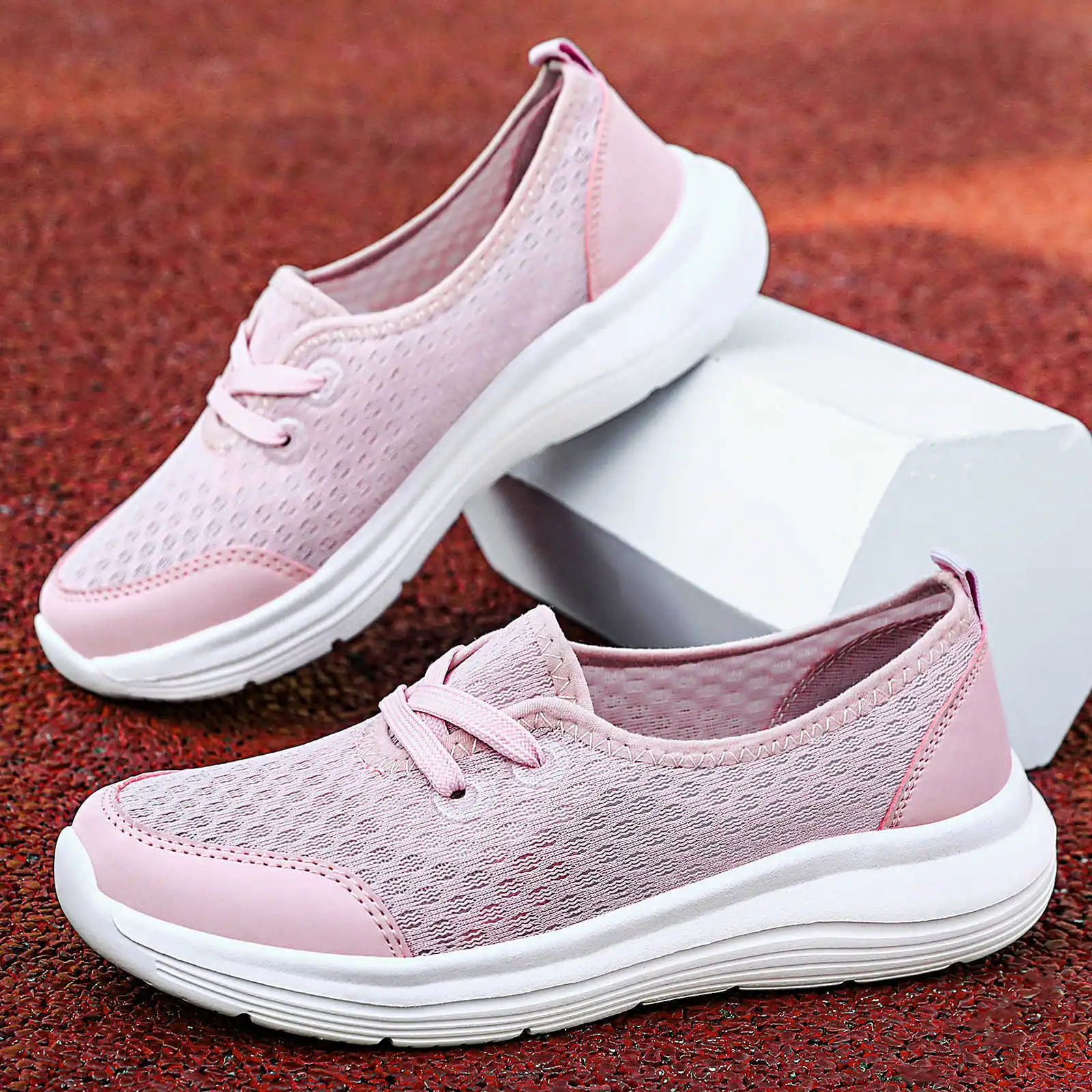 New Summer Women Fashion Flats Sneakers Slip-On Breathable Casual Walking Shoes Loafers Mesh Female Vulcanized Shoes Large 36-43
New Summer Women Fashion Flats Sneakers Slip-On Breathable Casual Walking Shoes Loafers Mesh Female Vulcanized Shoes Large 36-43