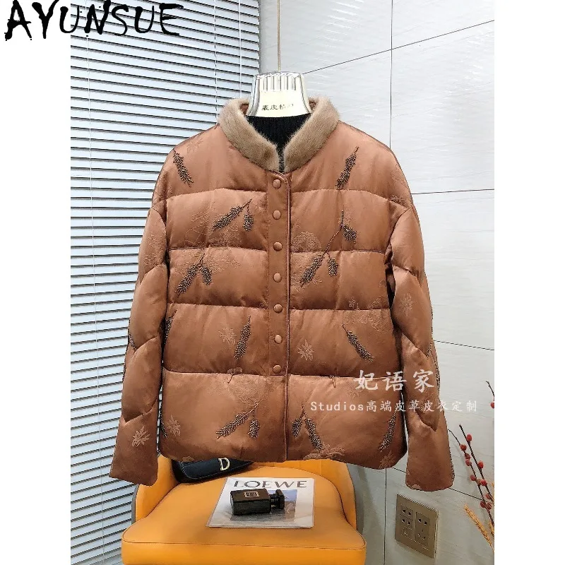 AYUNSUE Women's Goose Down Jackets Fashion Mink Fur Collar Outerwears Embroidered Down Jacket Woman Clothes Winter Ropa Mujer
AYUNSUE Women's Goose Down Jackets Fashion Mink Fur Collar Outerwears Embroidered Down Jacket Woman Clothes Winter Ropa Mujer